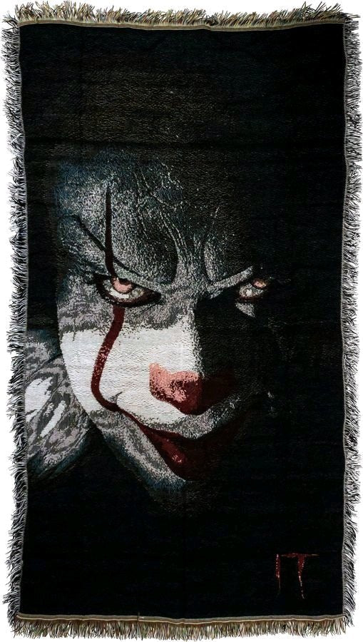 It (2017) - Pennywise Face Throw Rug (92 x 147cm) - Gametraders Modbury Heights
