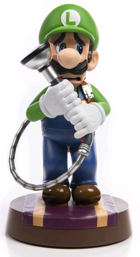 Luigi's Mansion 3 - Luigi 9" PVC Statue Standard Edition - Gametraders Modbury Heights