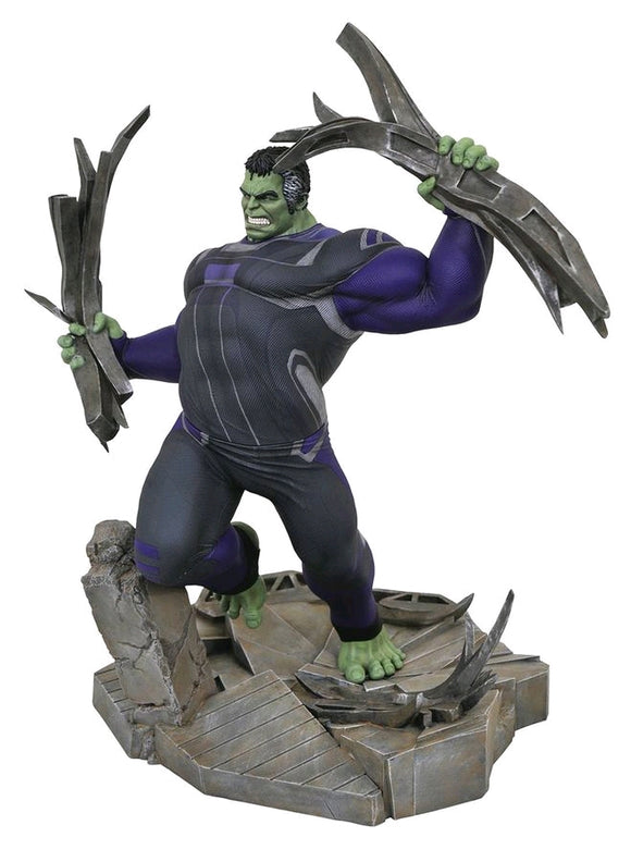 Avengers 4: Endgame - Hulk Marvel Gallery 9” Scale PVC Diorama Statue