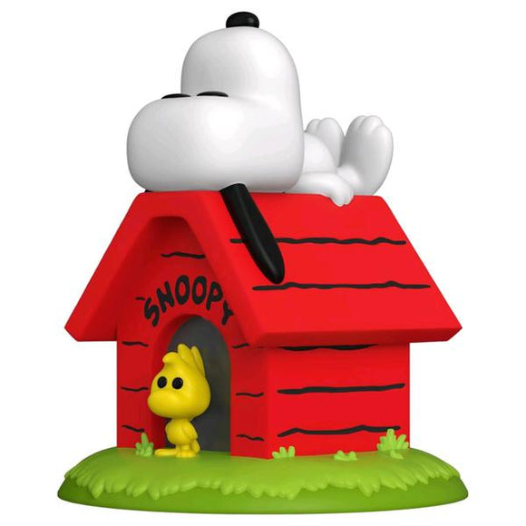 Peanuts - Snoopy on Doghouse Pop! Vinyl Deluxe