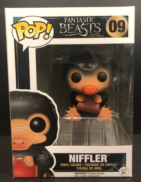 Fantastic Beasts and Where to Find Them - Niffler with Red Purse US Exclusive Pop! Vinyl