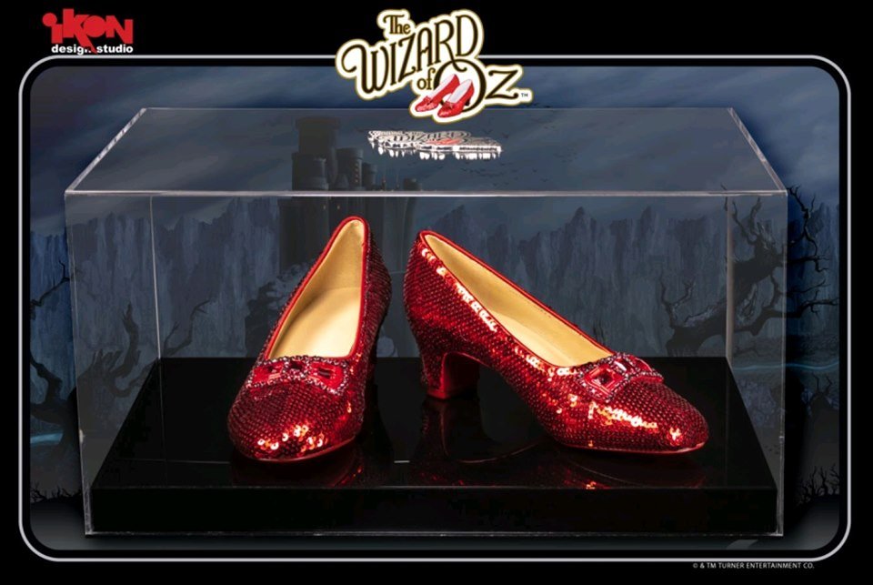 Wizard of Oz - Dorothy's Red Ruby Slippers Limited Edition Replica - Gametraders Modbury Heights